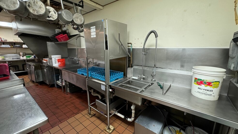 More Photos Of 1824-1826 Hanover Ave, Allentown Restaurant For Sale
