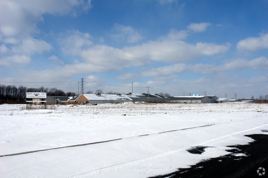 More Photos Of E Western Reserve Rd, Youngstown Land For Sale
