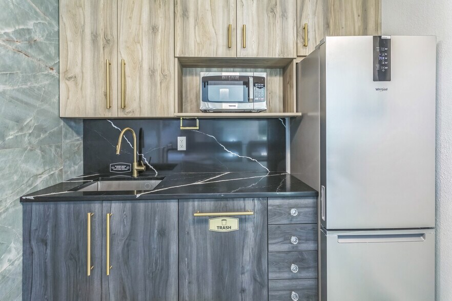 More Photos Of 200 N 23rd St, Boise Office For Sale