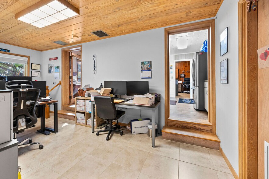 More Photos Of 400 SE Flamingo Ave, Stuart Office Residential For Sale