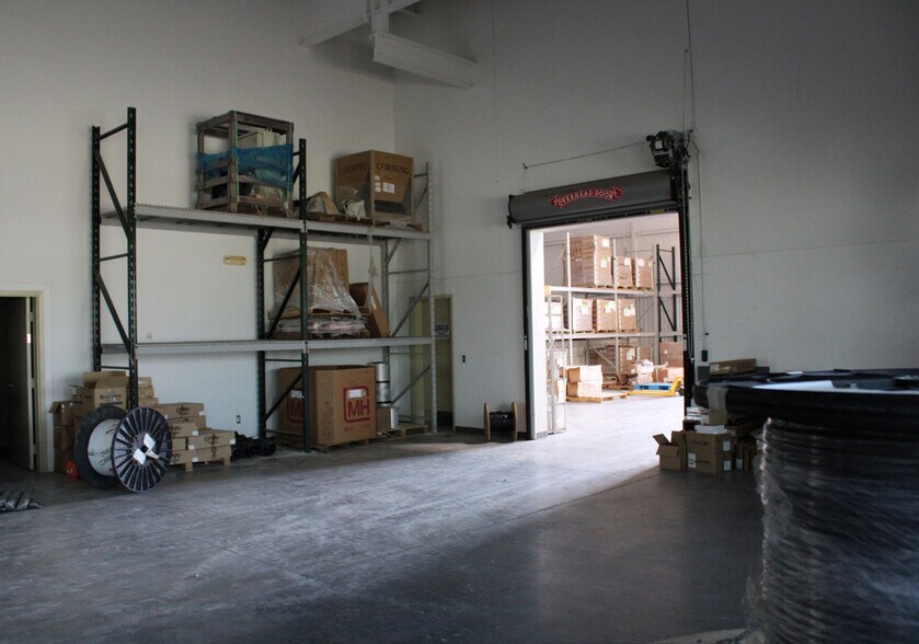 Primary Photo Of 477 E Robinson Ave, Springdale Warehouse For Lease
