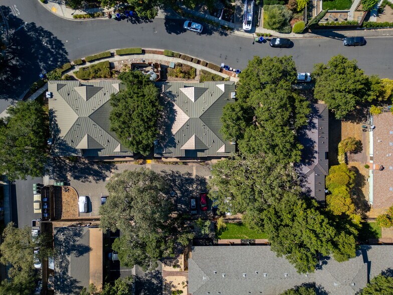 More Photos Of 204 Rosebud Ln, Saint Helena Apartments For Sale