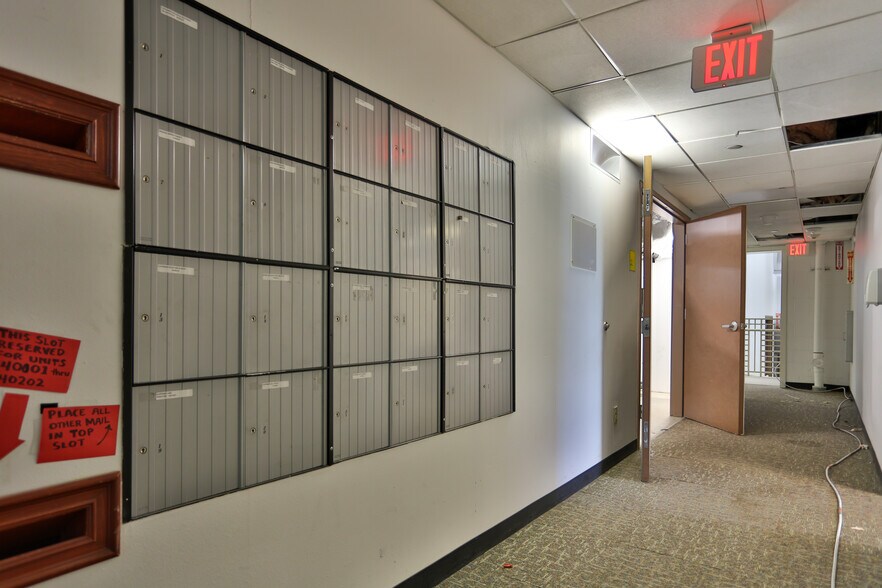 More Photos Of 7000 San Pedro Ave, San Antonio Storefront Retail Office For Sale