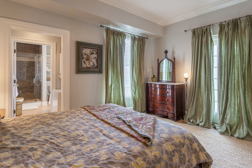 More Photos Of 453 Angell St, Providence Apartments For Sale