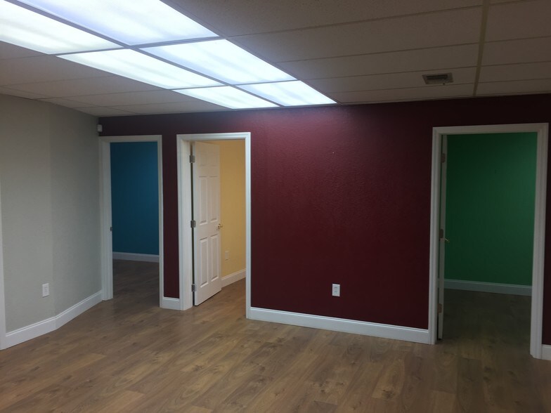 More Photos Of 401 E Olympia Ave, Punta Gorda Office For Lease