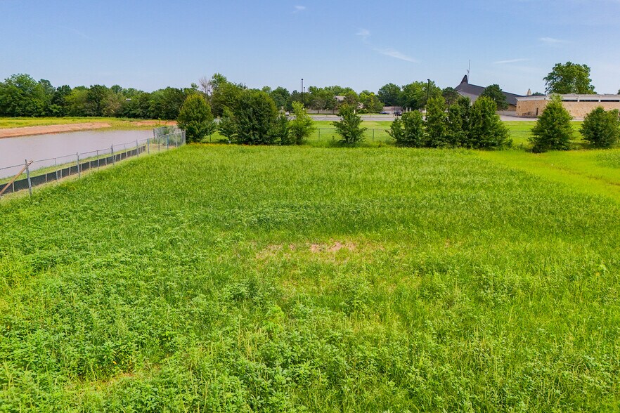 More Photos Of 2.8 +/- Acres on Central & Tyler, Wichita Land For Sale