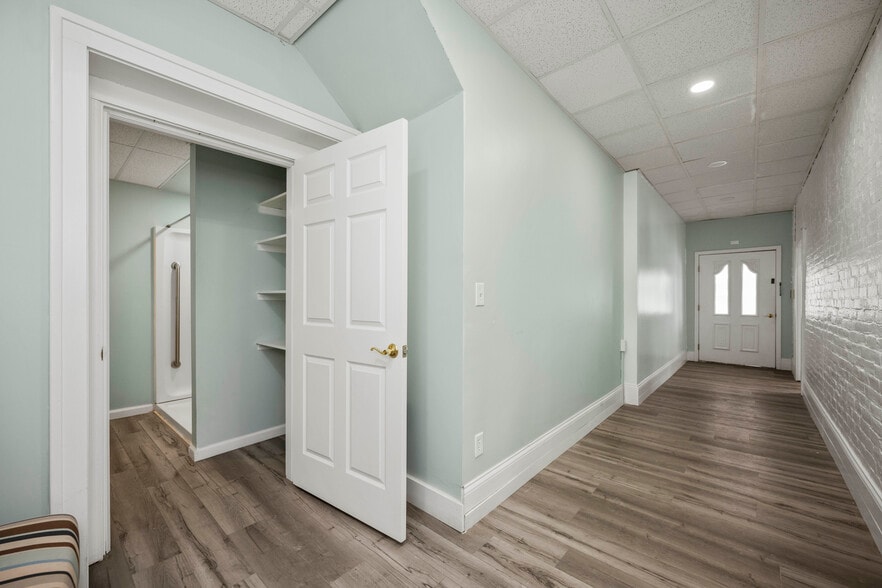More Photos Of 217-221 S Main St, Cynthiana Apartments For Sale