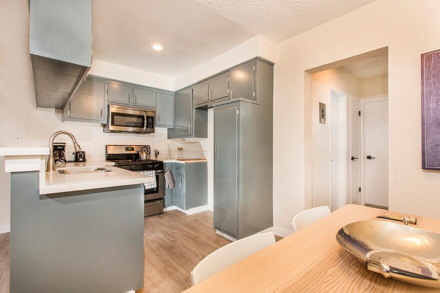 More Photos Of 12128 Ramona Ave, Hawthorne Apartments For Sale