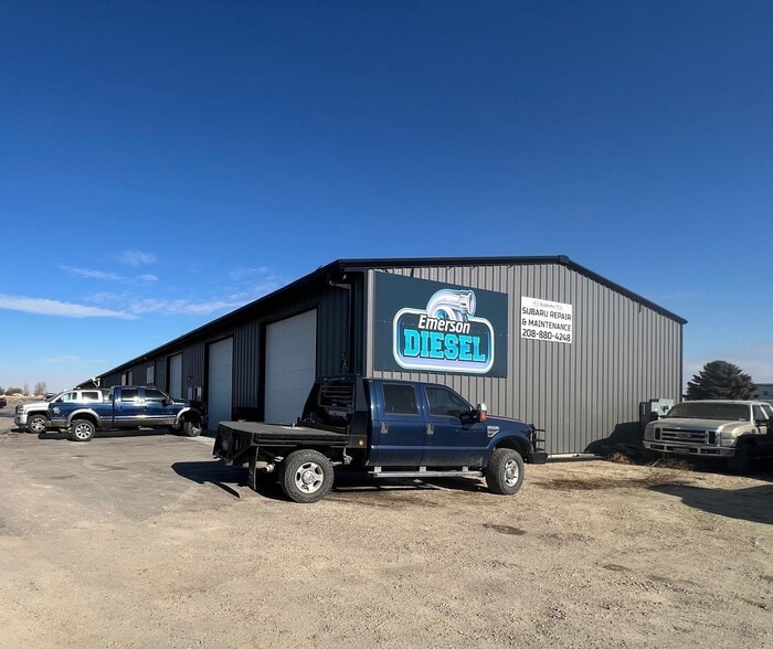 More Photos Of 4012 E Linden St, Caldwell Industrial For Lease