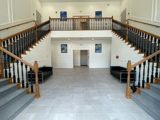 More Photos Of 2650 Apalachee Pky, Tallahassee Office For Lease