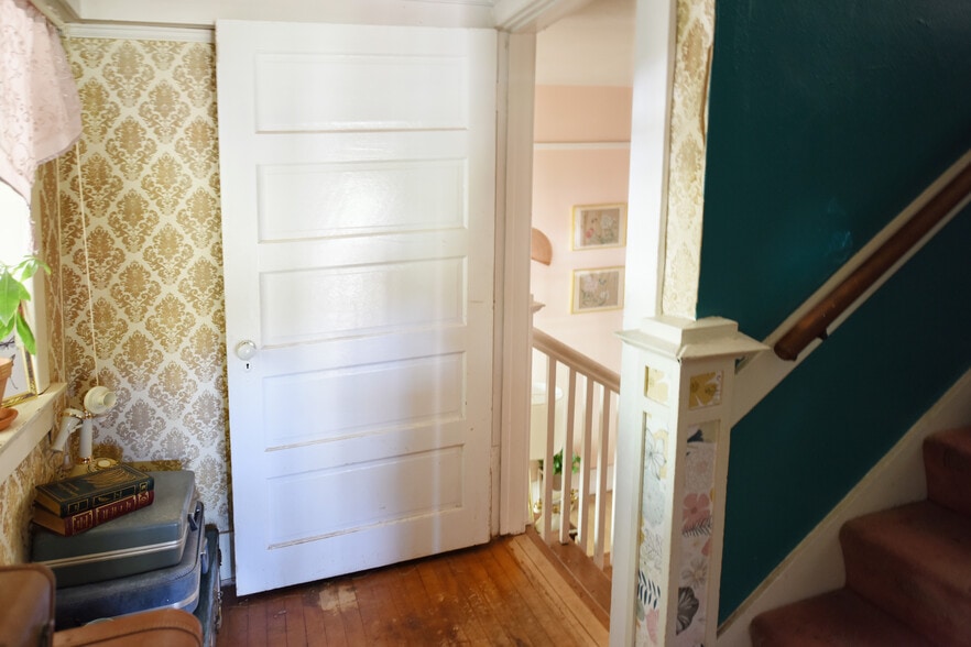 More Photos Of 200 E Vista St, Bisbee Movie Radio TVStudio For Sale