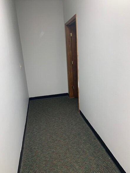 More Photos Of 7490 Bridgewater Rd, Huber Heights Manufacturing For Lease