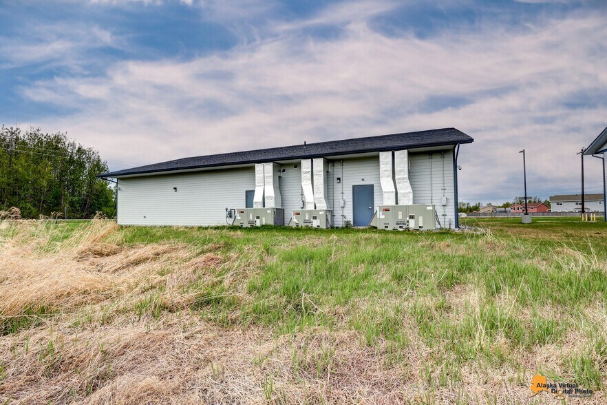 More Photos Of 1075 S Inner Springer Loop, Palmer Industrial For Sale