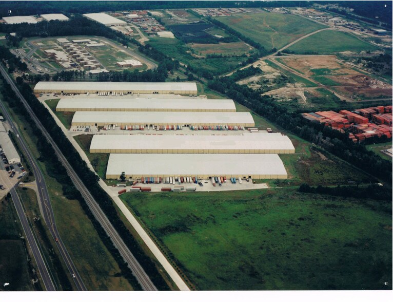 More Photos Of 980 Bourne Ave, Savannah Warehouse For Lease
