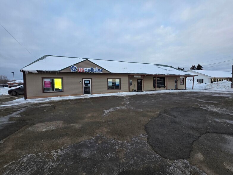 More Photos Of 300 North St, Houlton General Retail For Sale