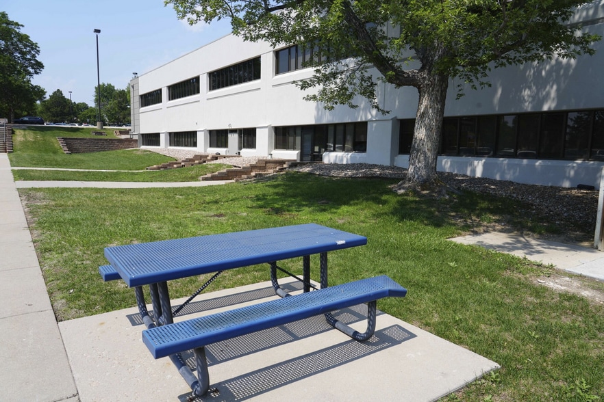 More Photos Of 9950 W 80th Ave, Arvada Medical For Lease