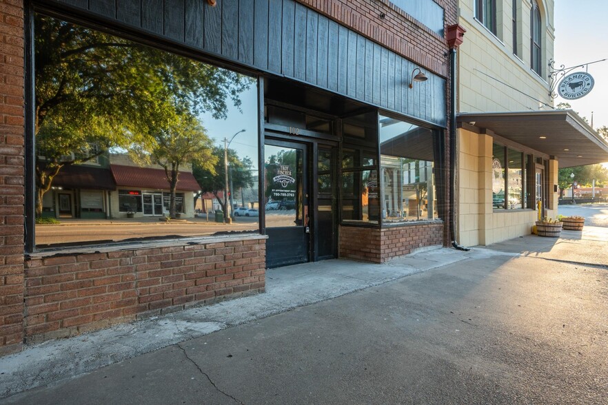 Primary Photo Of 102 W Elm St, Hillsboro Storefront Retail Office For Sale