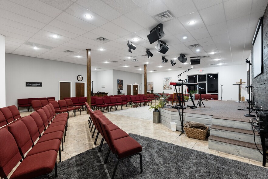 More Photos Of 1259 N Stuart Place Rd, Harlingen Office For Sale