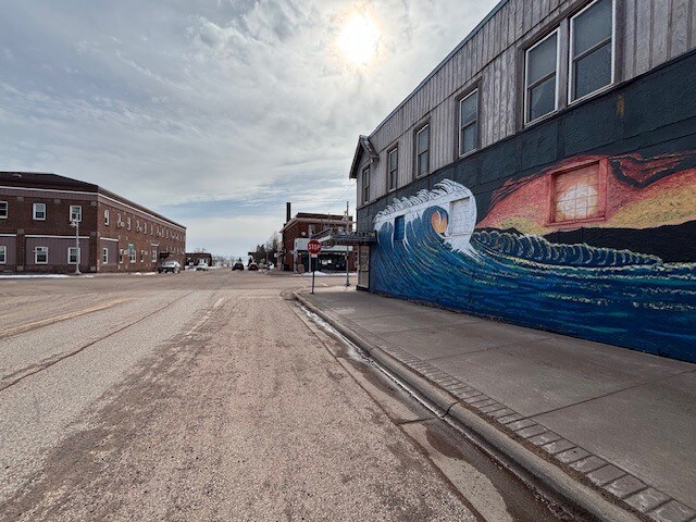 More Photos Of 601 1st Ave, Two Harbors General Retail For Lease