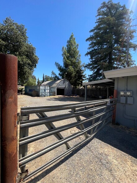 More Photos Of 639 5th St, Woodland Warehouse For Sale