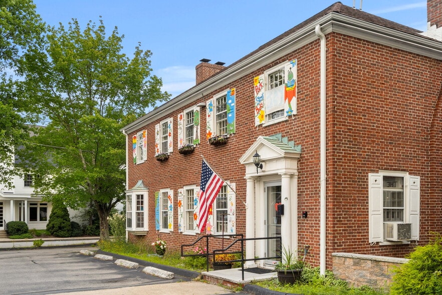 More Photos Of 504 Main St, Medfield Office For Sale