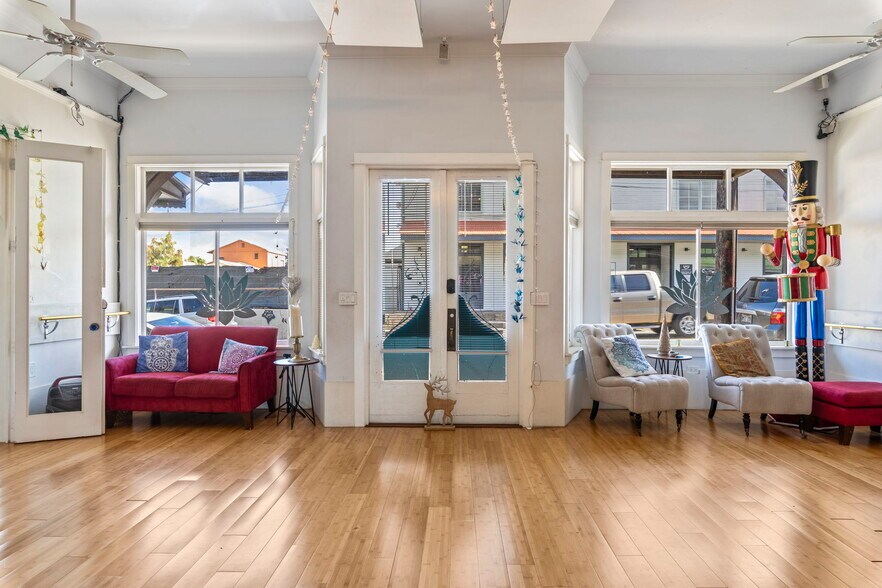 More Photos Of 145 N Market St, Wailuku Storefront Retail Residential For Sale