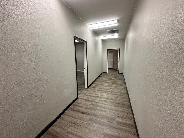 More Photos Of 4037 Hwy 93 N, Stevensville Office For Lease