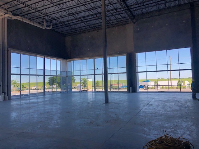 More Photos Of 1003 N Taylor Rd, Seffner Warehouse For Lease