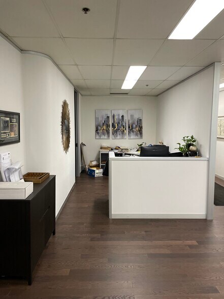 More Photos Of 60 Torlake Cres, Toronto Manufacturing For Sale