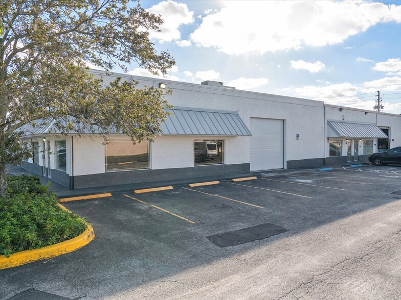 Primary Photo Of 1823-1845 NW 38th Ave, Lauderhill Manufacturing For Lease