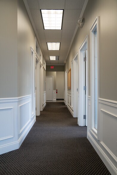 More Photos Of 31320 solon Rd, Solon Office For Lease