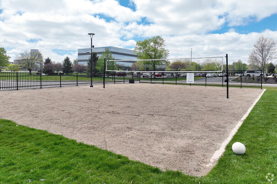 More Photos Of 9355 Delegates Row, Indianapolis Unknown For Lease