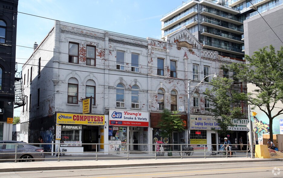 More Photos Of 289 College St, Toronto Storefront Retail Residential For Lease