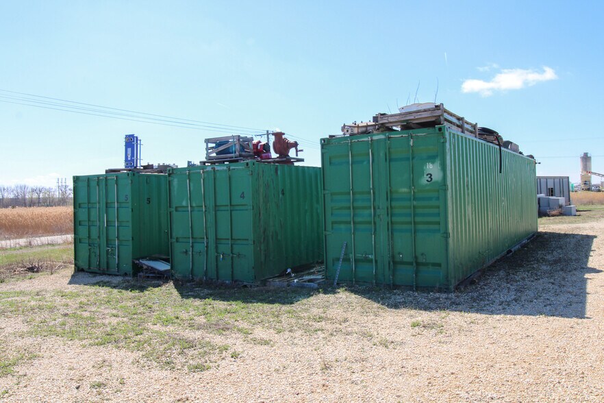 More Photos Of 5640 44th Ave S, Clinton Industrial For Sale