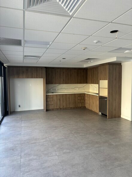 More Photos Of 1701 Ponce De Leon Blvd, Coral Gables Office For Lease