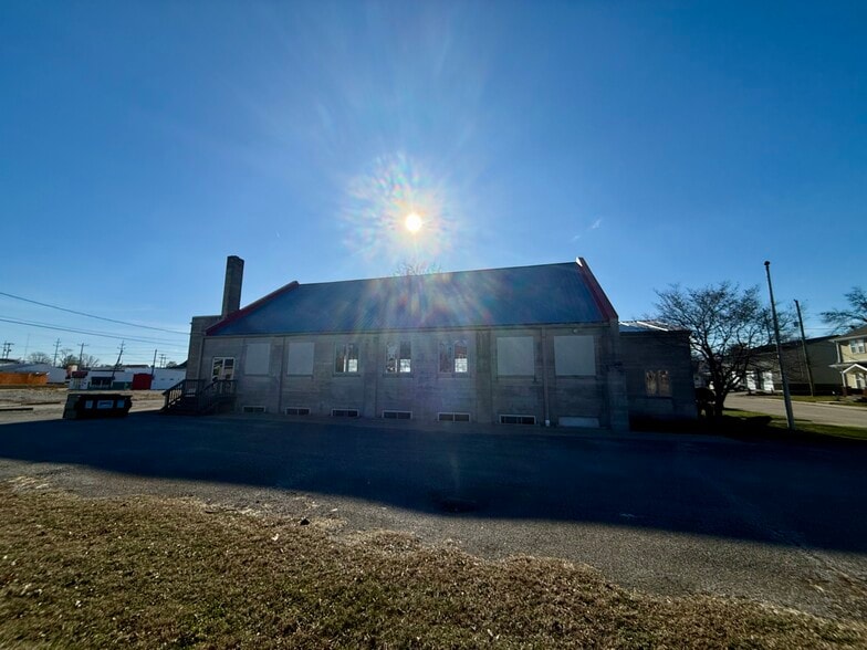 More Photos Of 512 P St, Bedford Daycare Center For Sale