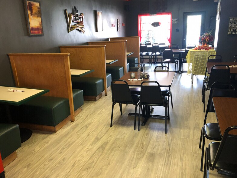 More Photos Of 452 E Cumberland St, Lebanon Freestanding For Lease
