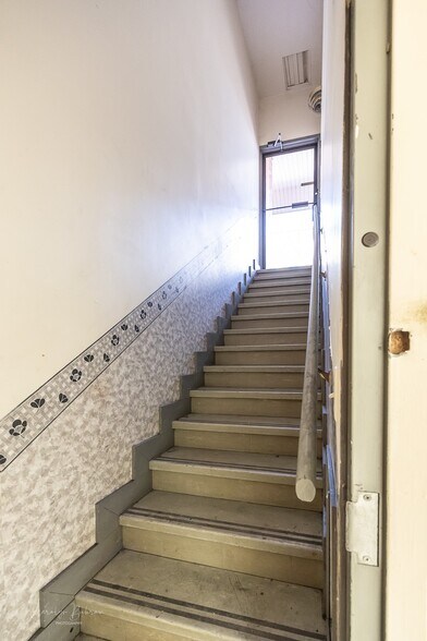 More Photos Of 23 Douglas Ave, Elgin Storefront Retail Office For Sale