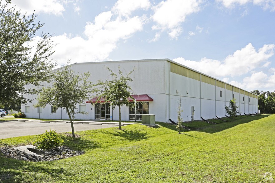 Primary Photo Of 7899 Drew Cir, Fort Myers Warehouse For Lease