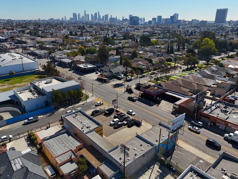 More Photos Of 4401 Beverly Blvd, Los Angeles Auto Repair For Sale