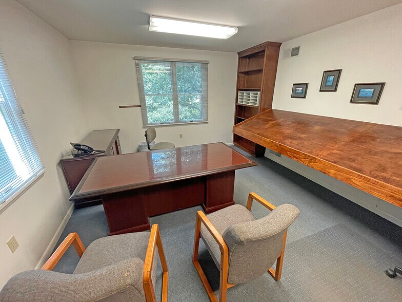 More Photos Of 29 Radam St, Enola Industrial For Lease