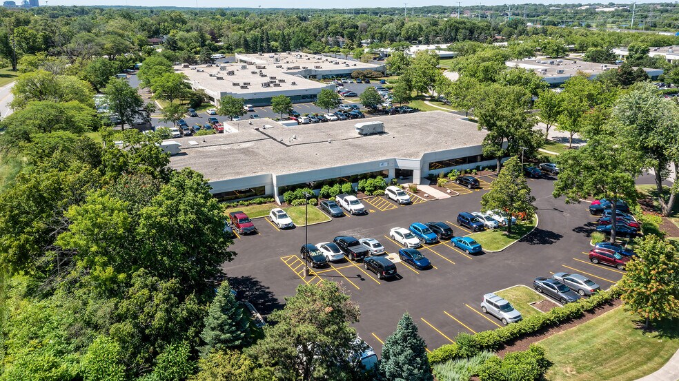 More Photos Of 821-881 Parkview Blvd, Lombard Unknown For Lease