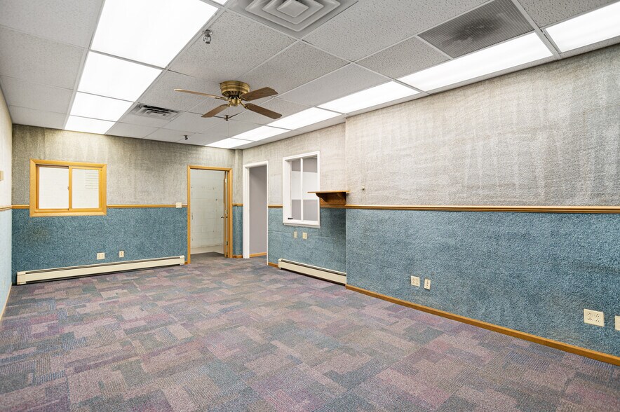 More Photos Of 350 N Center St, Brandon Industrial For Sale