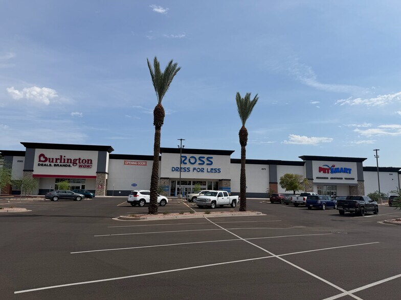 More Photos Of 2055 N Alma School Rd, Chandler Unknown For Lease