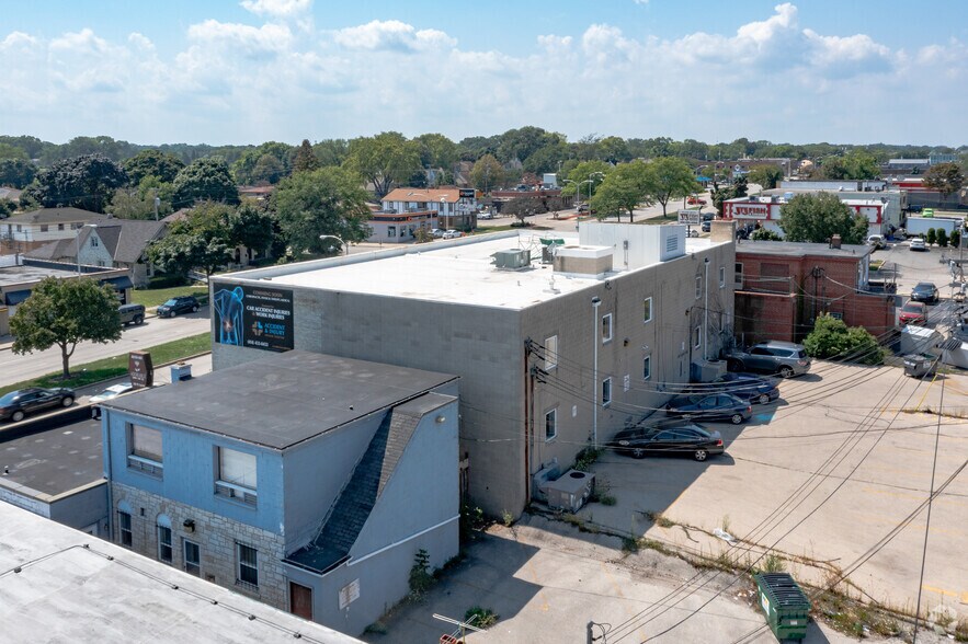 More Photos Of 6114 W Capitol Dr, Milwaukee Medical For Sale