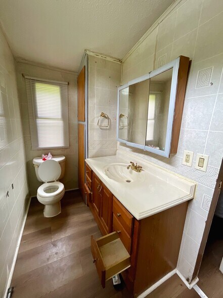 More Photos Of , Roanoke Rapids Specialty For Sale