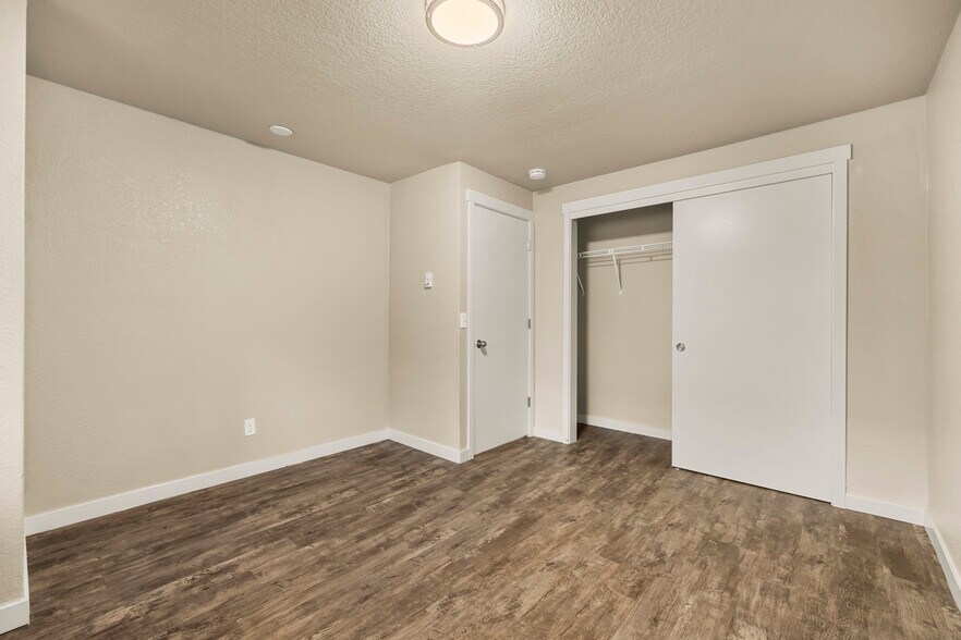 More Photos Of 1570 James St, Woodburn Apartments For Sale
