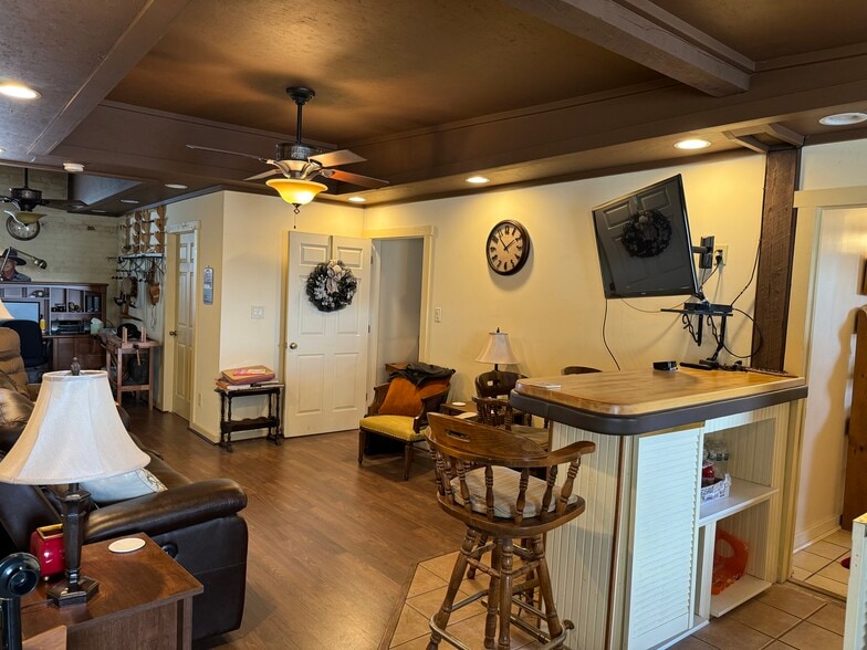 More Photos Of 46 Jefferson St, Brookville Storefront Retail Residential For Sale