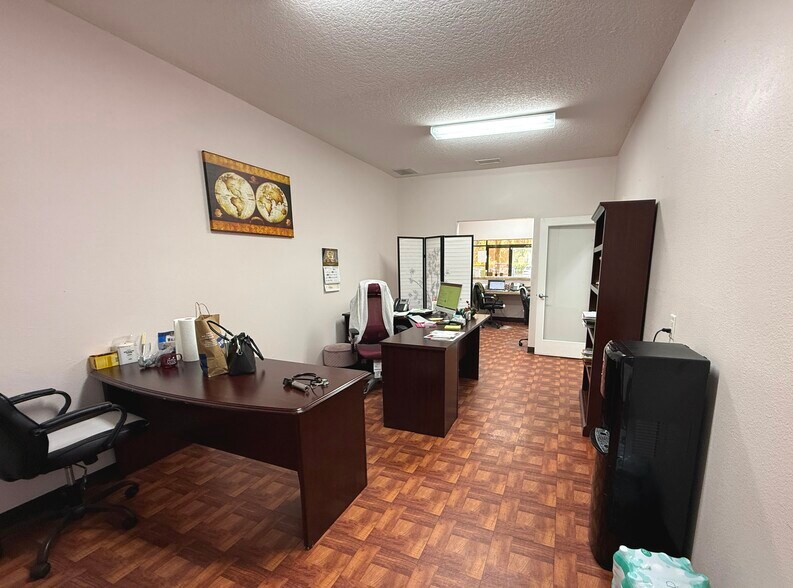More Photos Of 2501 S Volusia Ave, Orange City Medical For Lease