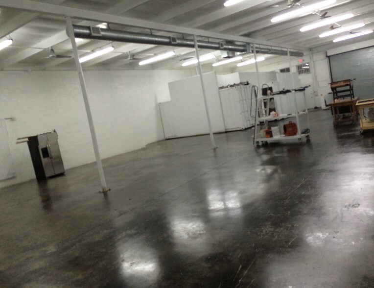 More Photos Of 301-395 NE 59th St, Miami Coworking Space